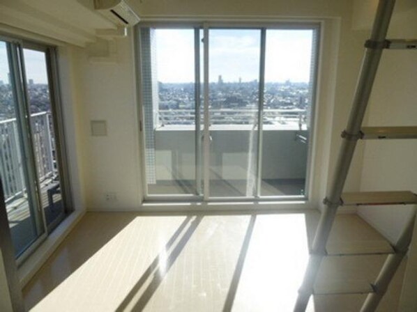 コンフォリア笹塚の物件内観写真